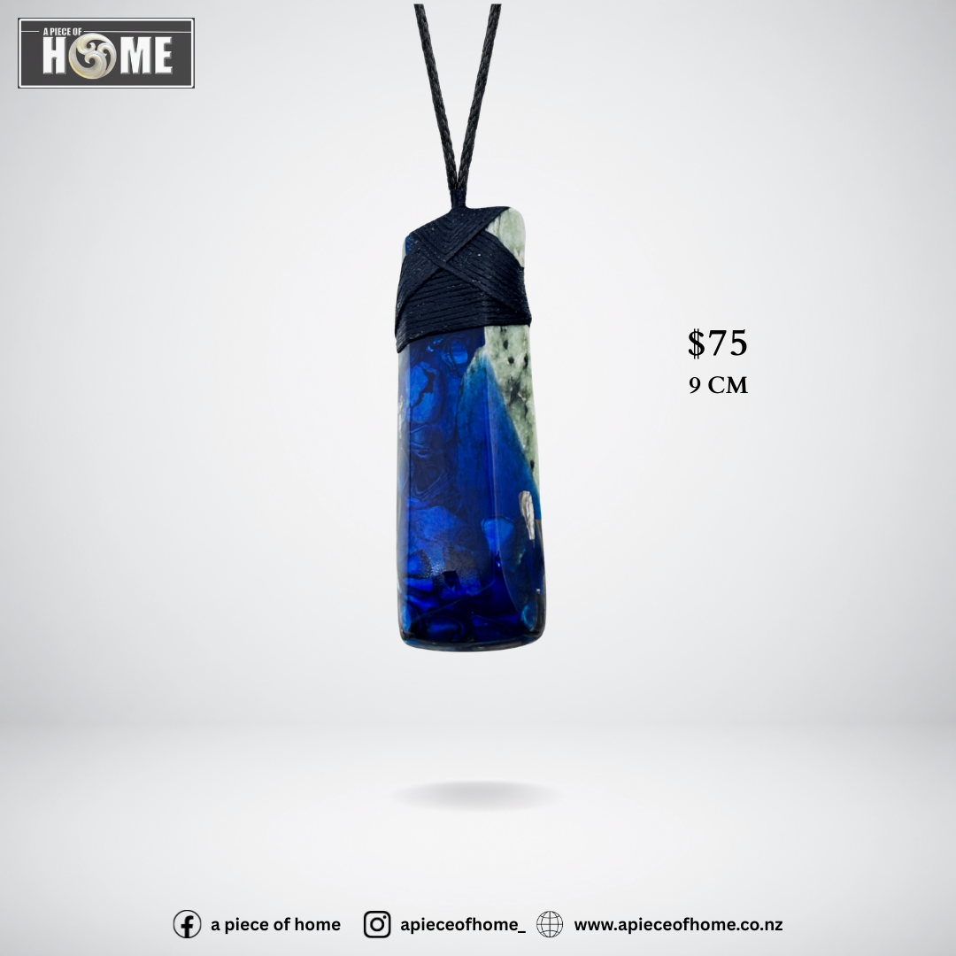 Blue Resin 9 cm