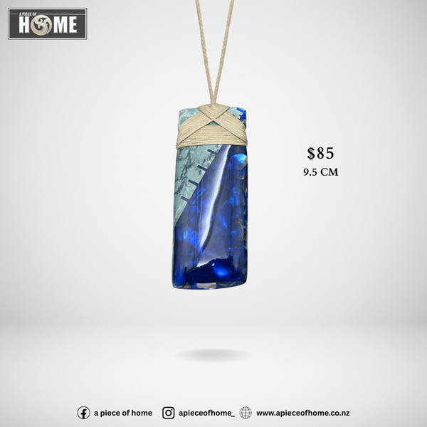 Blue Resin 9 cm